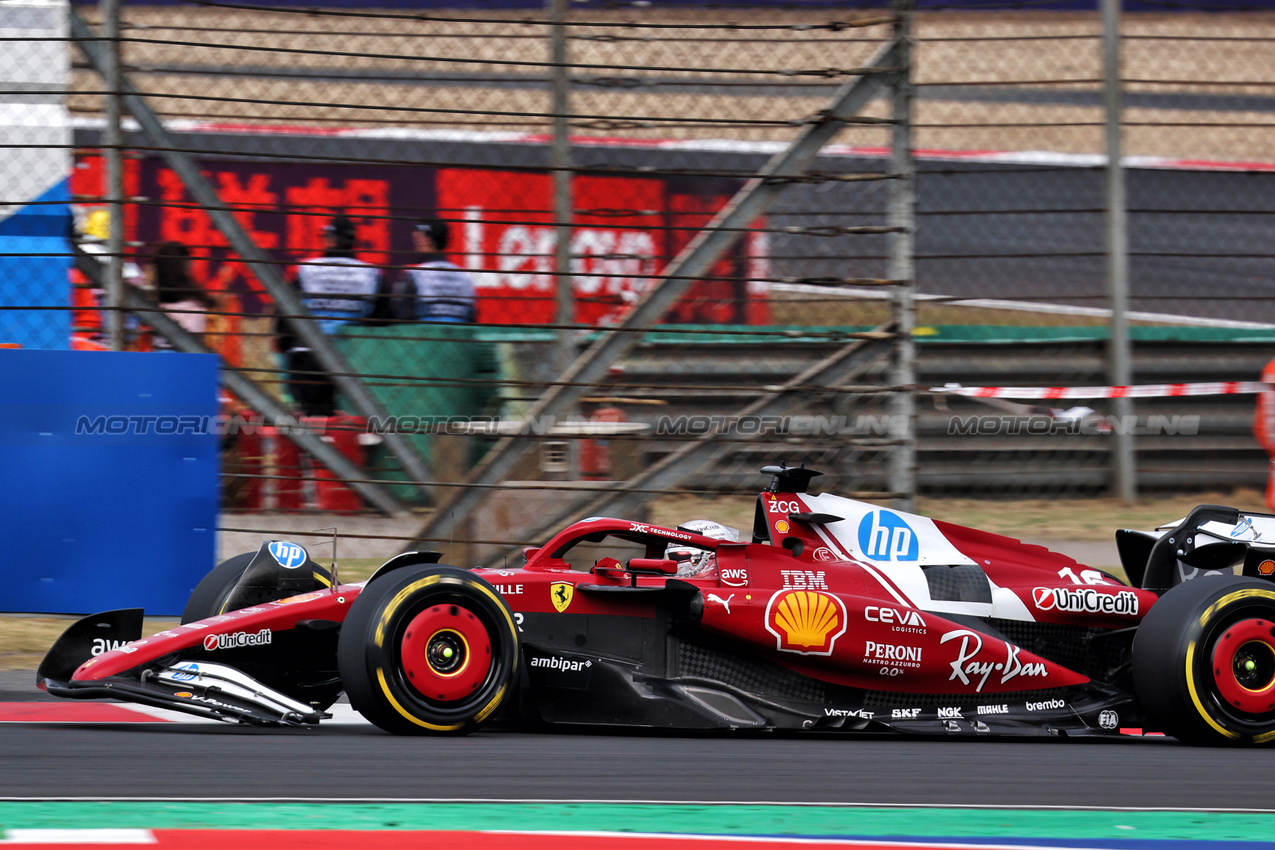 GP CINA, Charles Leclerc (MON) Ferrari SF-25 with a damaged front wing.

23.03.2025. Formula 1 World Championship, Rd 2, Chinese Grand Prix, Shanghai, China, Gara Day.

- www.xpbimages.com, EMail: requests@xpbimages.com © Copyright: Batchelor / XPB Images