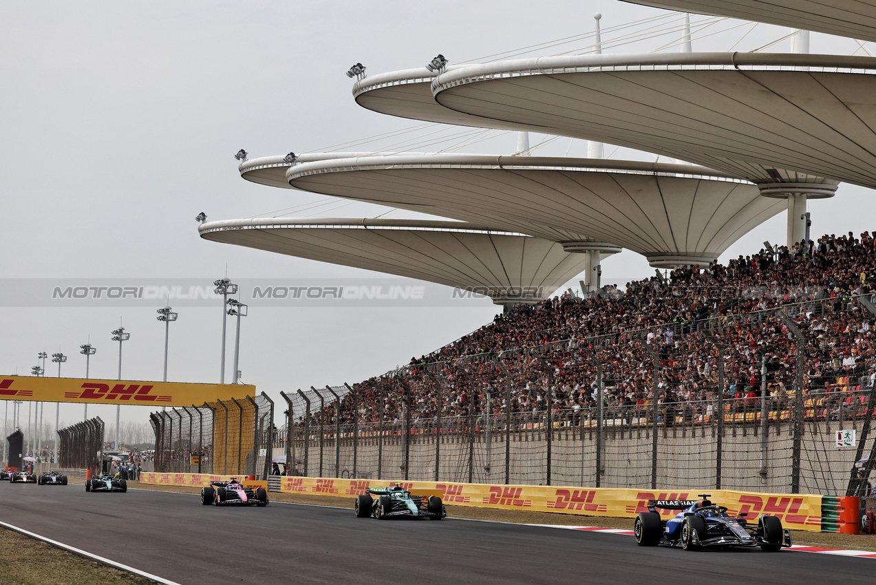 GP CINA, Alexander Albon (THA) Atlassian Williams Racing FW47.

23.03.2025. Formula 1 World Championship, Rd 2, Chinese Grand Prix, Shanghai, China, Gara Day.

- www.xpbimages.com, EMail: requests@xpbimages.com © Copyright: Moy / XPB Images