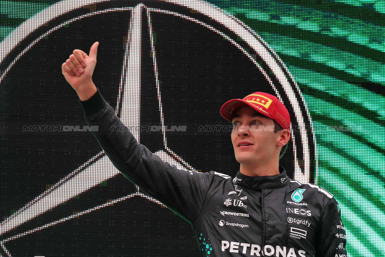 GP CINA, George Russell (GBR) Mercedes AMG F1 celebrates his third position on the podium.

23.03.2025. Formula 1 World Championship, Rd 2, Chinese Grand Prix, Shanghai, China, Gara Day.

- www.xpbimages.com, EMail: requests@xpbimages.com © Copyright: Moy / XPB Images