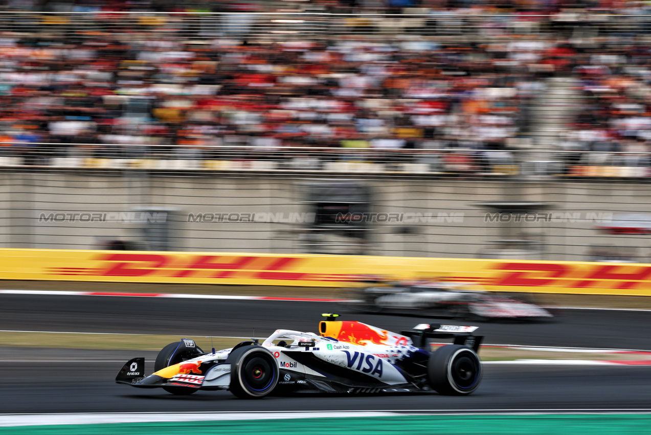 GP CINA, Yuki Tsunoda (JPN) Racing Bulls VCARB 02.

23.03.2025. Formula 1 World Championship, Rd 2, Chinese Grand Prix, Shanghai, China, Gara Day.

- www.xpbimages.com, EMail: requests@xpbimages.com © Copyright: Batchelor / XPB Images