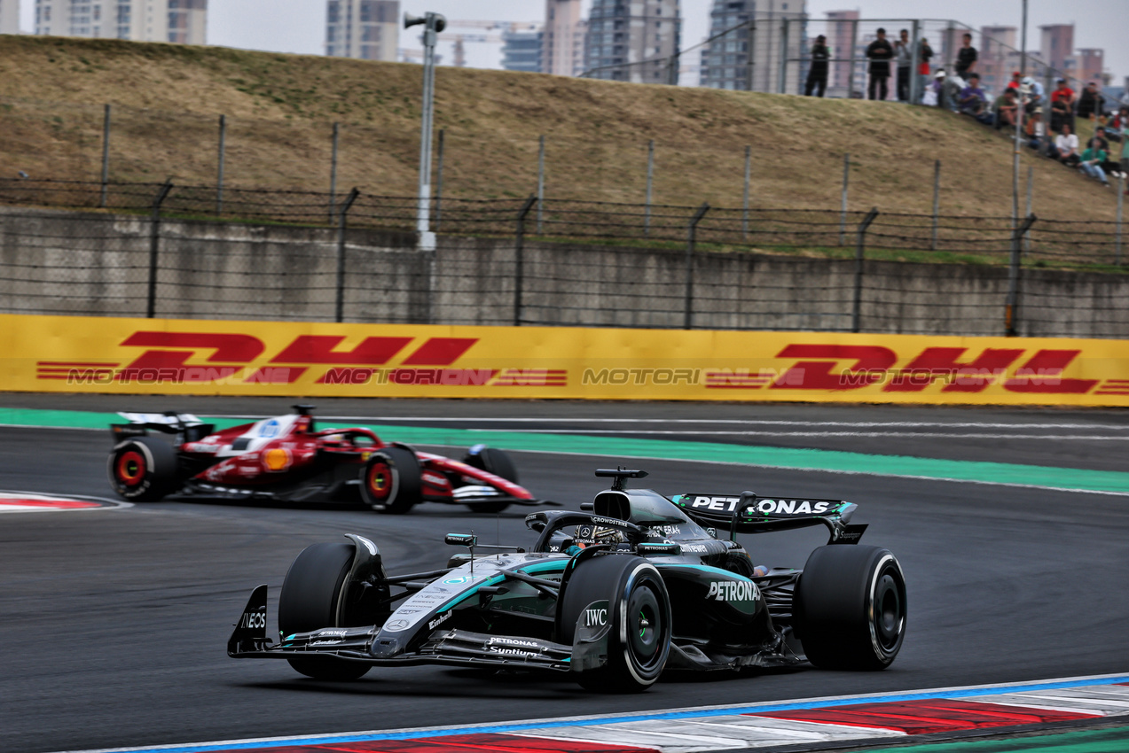GP CINA, George Russell (GBR) Mercedes AMG F1 W16.

23.03.2025. Formula 1 World Championship, Rd 2, Chinese Grand Prix, Shanghai, China, Gara Day.

- www.xpbimages.com, EMail: requests@xpbimages.com © Copyright: Batchelor / XPB Images