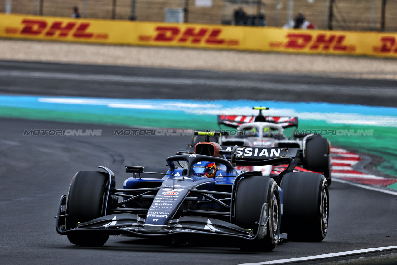GP CINA, Carlos Sainz (ESP) Atlassian Williams Racing FW46.

23.03.2025. Formula 1 World Championship, Rd 2, Chinese Grand Prix, Shanghai, China, Gara Day.

- www.xpbimages.com, EMail: requests@xpbimages.com © Copyright: Batchelor / XPB Images