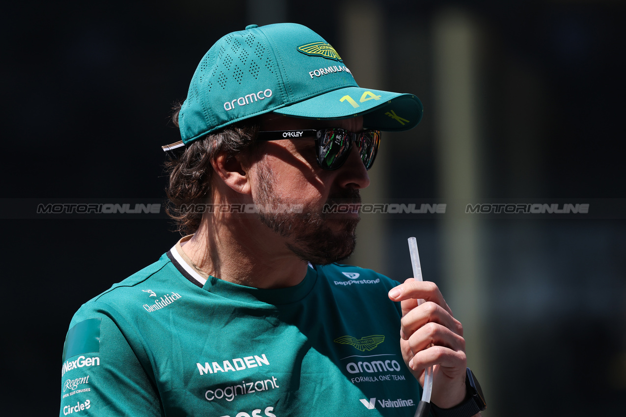 GP CINA, Fernando Alonso (ESP), Aston Martin Racing 
23.03.2025. Formula 1 World Championship, Rd 2, Chinese Grand Prix, Shanghai, China, Gara Day.
- www.xpbimages.com, EMail: requests@xpbimages.com © Copyright: Charniaux / XPB Images
