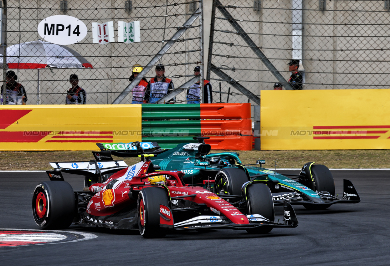 GP CINA, Lewis Hamilton (GBR) Ferrari SF-25 passes Lance Stroll (CDN) Aston Martin F1 Team AMR25.

23.03.2025. Formula 1 World Championship, Rd 2, Chinese Grand Prix, Shanghai, China, Gara Day.

- www.xpbimages.com, EMail: requests@xpbimages.com © Copyright: Batchelor / XPB Images