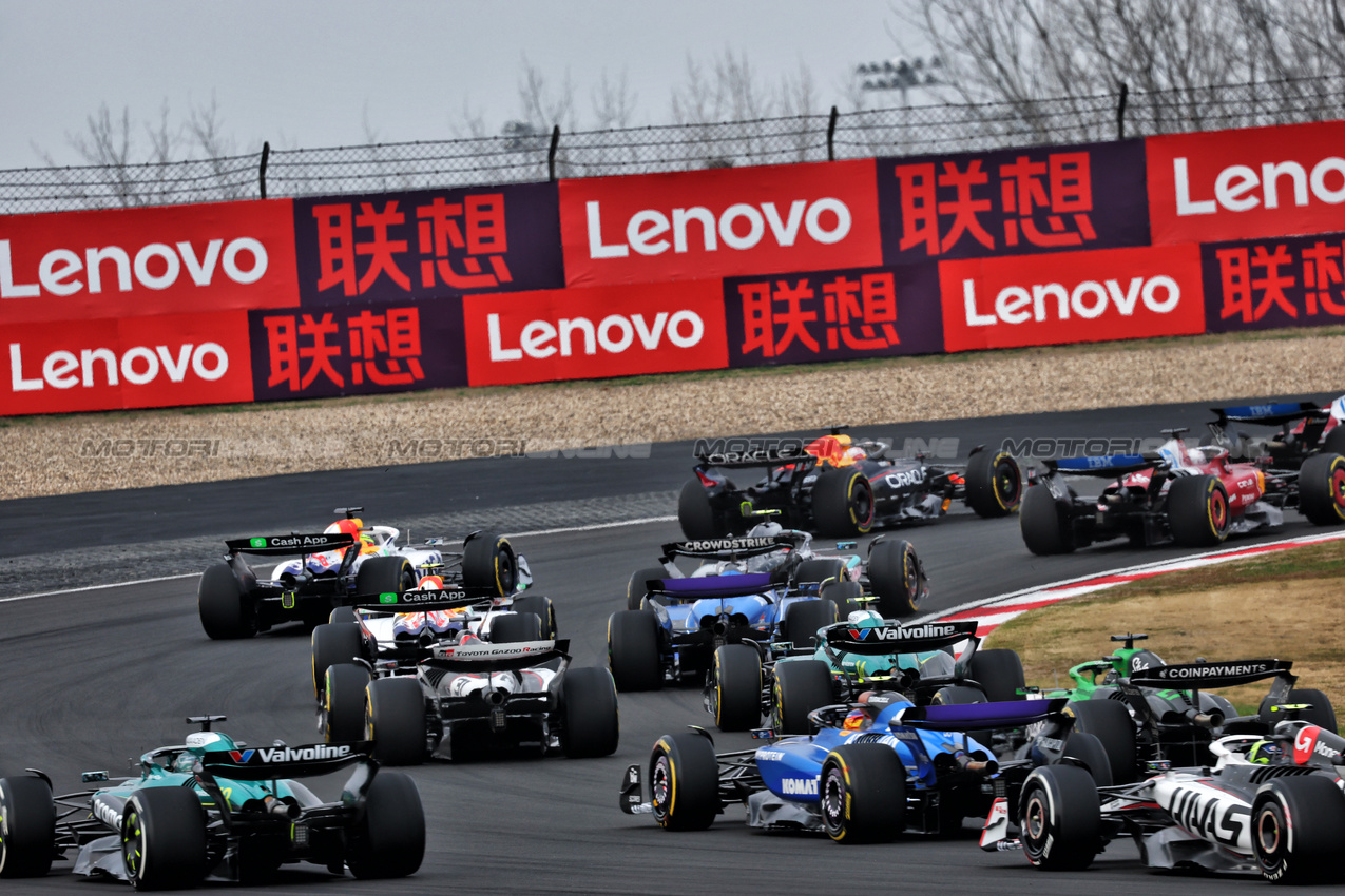 GP CINA, The partenza of the race.

23.03.2025. Formula 1 World Championship, Rd 2, Chinese Grand Prix, Shanghai, China, Gara Day.

- www.xpbimages.com, EMail: requests@xpbimages.com © Copyright: Batchelor / XPB Images