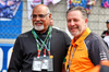 GP CINA, Zak Brown (USA) McLaren Executive Director (Right) on the grid with Raja Rajamannar, MasterCard Chief Marketing e Communications Officer.

23.03.2025. Formula 1 World Championship, Rd 2, Chinese Grand Prix, Shanghai, China, Gara Day.

- www.xpbimages.com, EMail: requests@xpbimages.com © Copyright: Moy / XPB Images