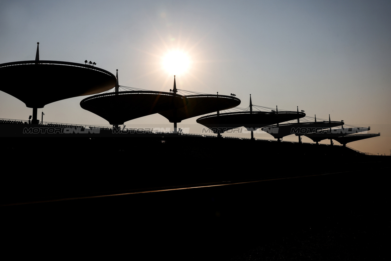 GP CINA, Track Atmosphere 
20.03.2025. Formula 1 World Championship, Rd 2, Chinese Grand Prix, Shanghai, China, Preparation Day.
- www.xpbimages.com, EMail: requests@xpbimages.com © Copyright: Charniaux / XPB Images