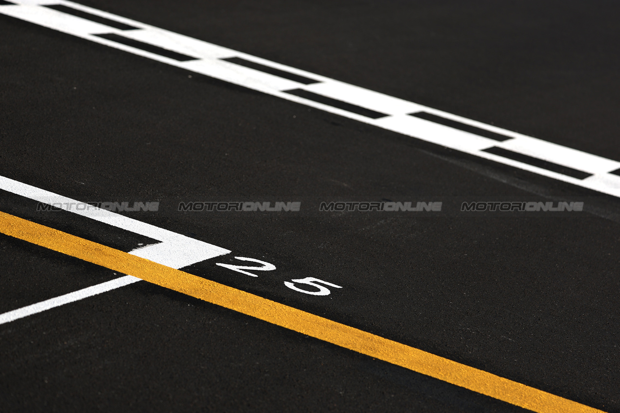 GP CINA, Track Atmosphere 
20.03.2025. Formula 1 World Championship, Rd 2, Chinese Grand Prix, Shanghai, China, Preparation Day.
- www.xpbimages.com, EMail: requests@xpbimages.com © Copyright: Charniaux / XPB Images