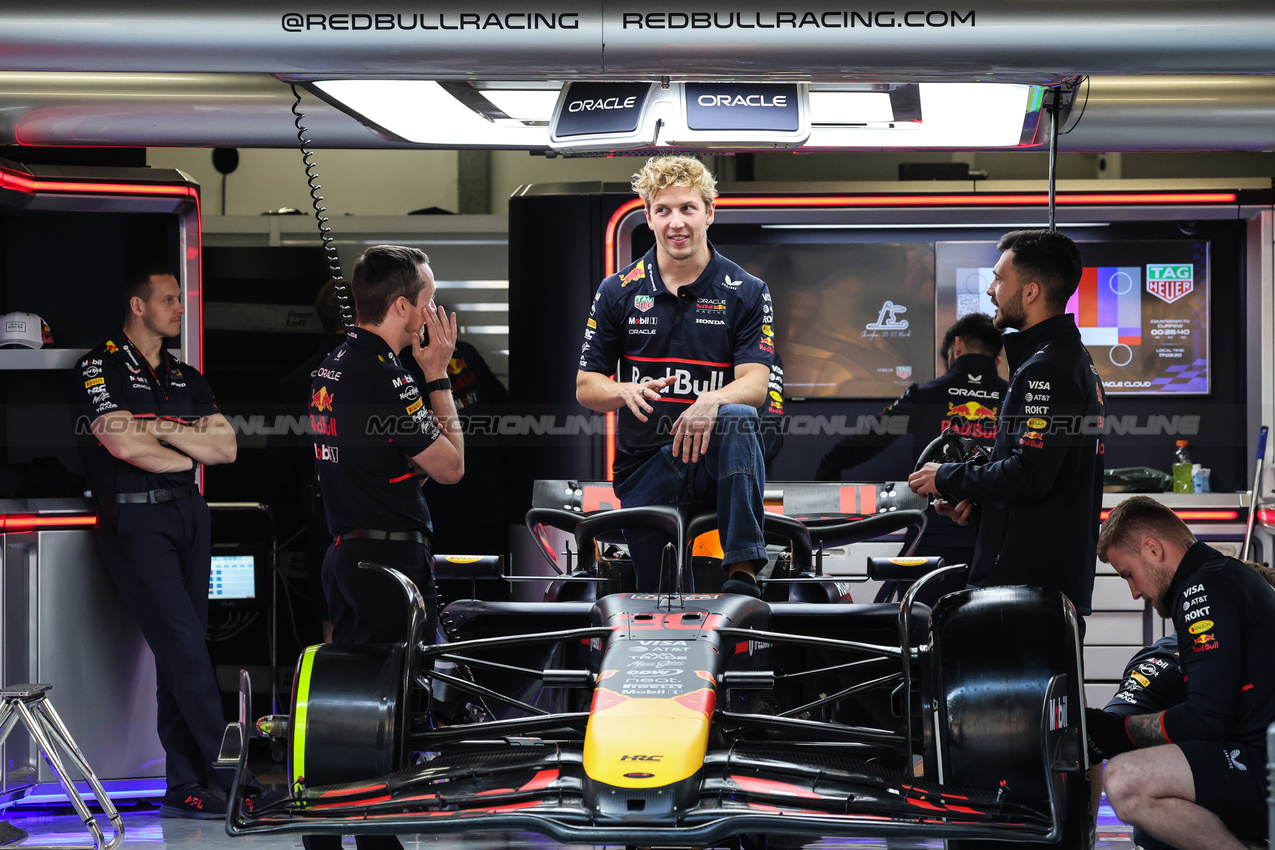 GP CINA, Liam Lawson (NZL), Red Bull Racing 
20.03.2025. Formula 1 World Championship, Rd 2, Chinese Grand Prix, Shanghai, China, Preparation Day.
- www.xpbimages.com, EMail: requests@xpbimages.com © Copyright: Charniaux / XPB Images