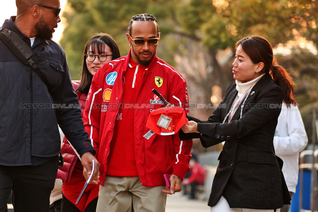 GP CINA, Lewis Hamilton (GBR) Ferrari.

20.03.2025. Formula 1 World Championship, Rd 2, Chinese Grand Prix, Shanghai, China, Preparation Day.

- www.xpbimages.com, EMail: requests@xpbimages.com © Copyright: Moy / XPB Images