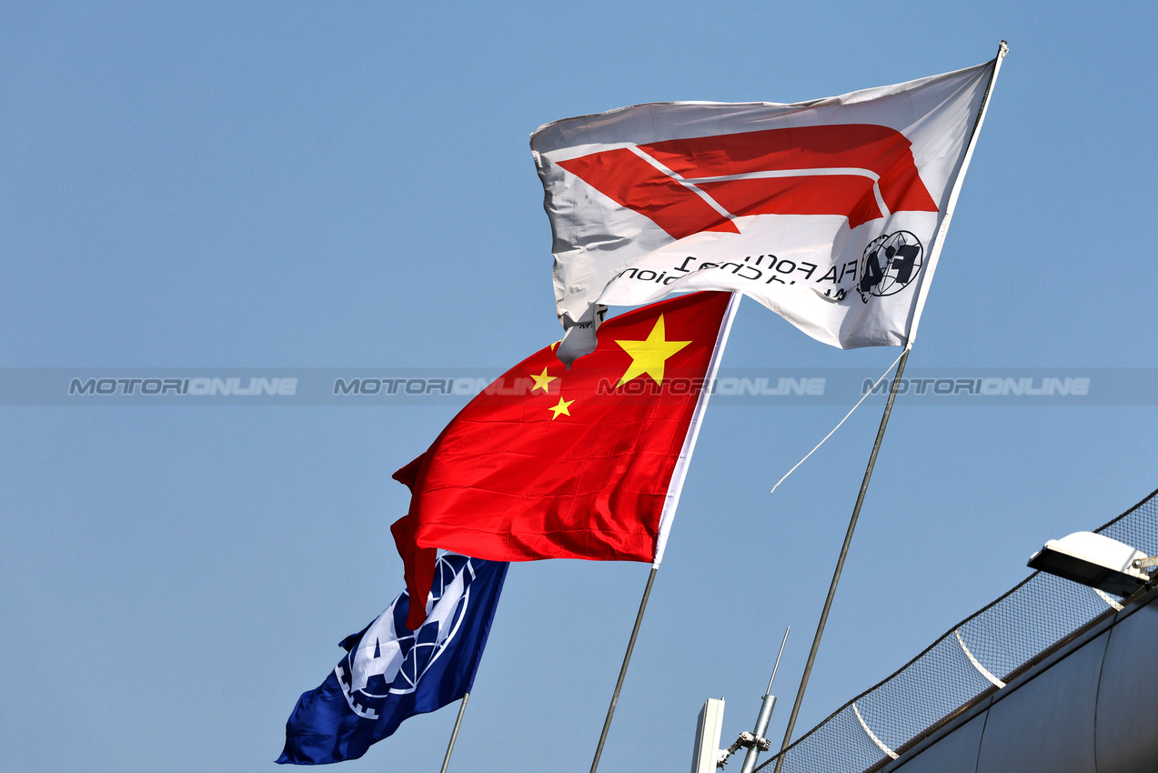 GP CINA, Circuit Atmosfera - flags.

20.03.2025. Formula 1 World Championship, Rd 2, Chinese Grand Prix, Shanghai, China, Preparation Day.

- www.xpbimages.com, EMail: requests@xpbimages.com © Copyright: Moy / XPB Images