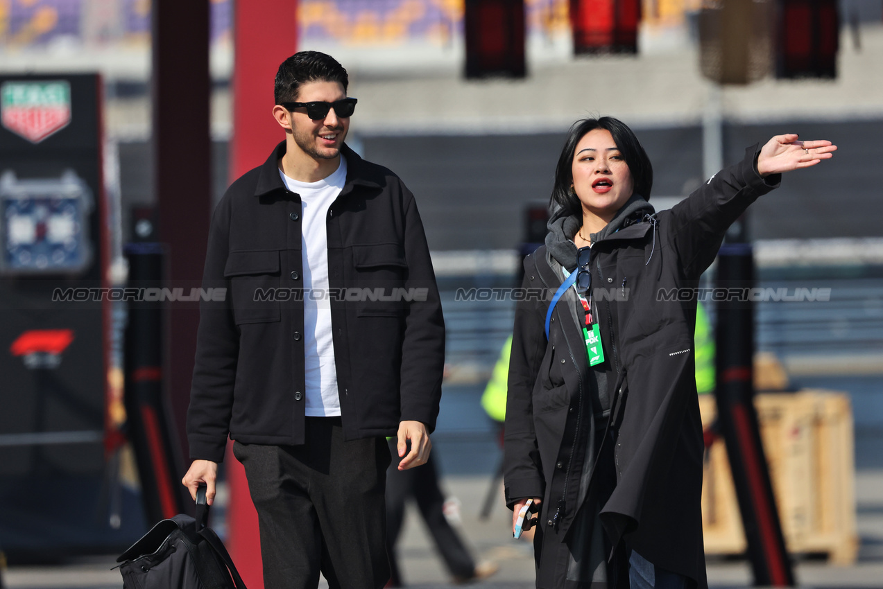 GP CINA, Esteban Ocon (FRA) Haas F1 Team.

20.03.2025. Formula 1 World Championship, Rd 2, Chinese Grand Prix, Shanghai, China, Preparation Day.

- www.xpbimages.com, EMail: requests@xpbimages.com © Copyright: Bearne / XPB Images