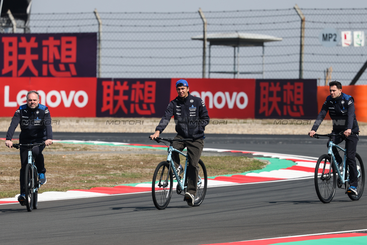 GP CINA, Alexander Albon (THA), Atlassian Williams Racing 
20.03.2025. Formula 1 World Championship, Rd 2, Chinese Grand Prix, Shanghai, China, Preparation Day.
- www.xpbimages.com, EMail: requests@xpbimages.com © Copyright: Charniaux / XPB Images