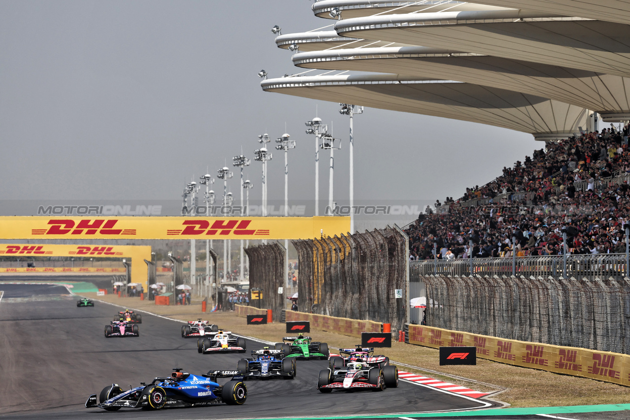 GP CINA, Alexander Albon (THA) Atlassian Williams Racing FW47.

22.03.2025. Formula 1 World Championship, Rd 2, Chinese Grand Prix, Shanghai, China, Sprint e Qualifiche Day.

- www.xpbimages.com, EMail: requests@xpbimages.com © Copyright: Bearne / XPB Images