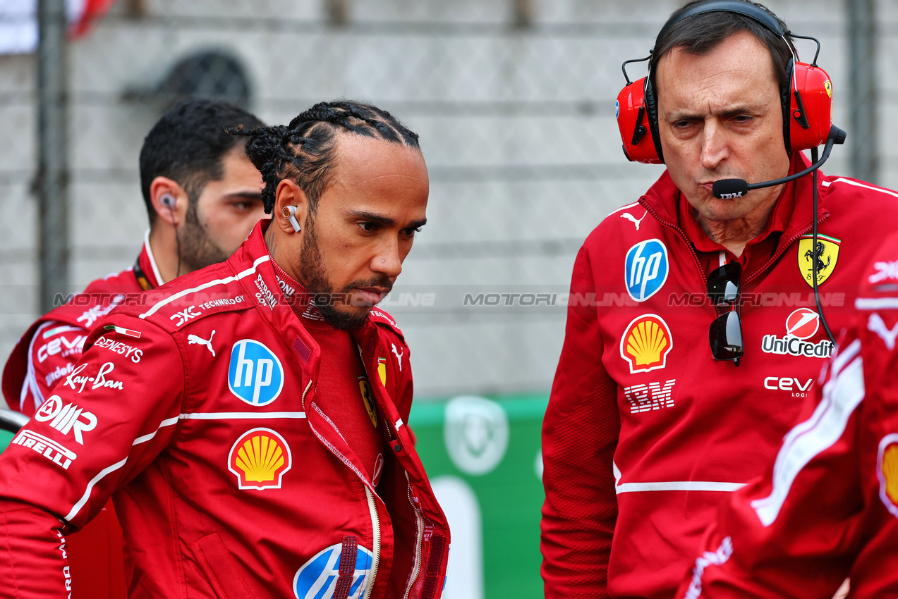 GP CINA, Lewis Hamilton (GBR) Ferrari on the grid.

22.03.2025. Formula 1 World Championship, Rd 2, Chinese Grand Prix, Shanghai, China, Sprint e Qualifiche Day.

- www.xpbimages.com, EMail: requests@xpbimages.com © Copyright: Batchelor / XPB Images