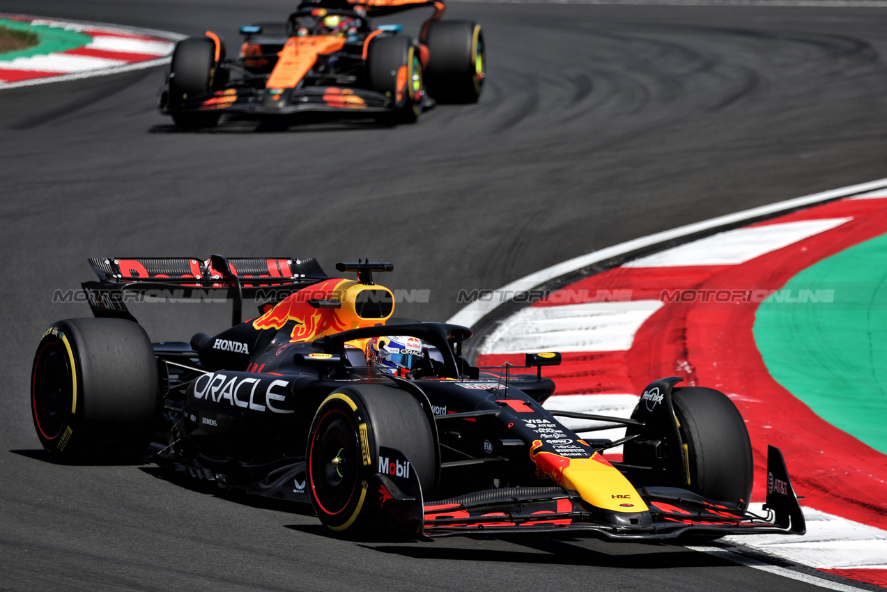 GP CINA, Max Verstappen (NLD) Red Bull Racing RB21.

22.03.2025. Formula 1 World Championship, Rd 2, Chinese Grand Prix, Shanghai, China, Sprint e Qualifiche Day.

- www.xpbimages.com, EMail: requests@xpbimages.com © Copyright: Moy / XPB Images