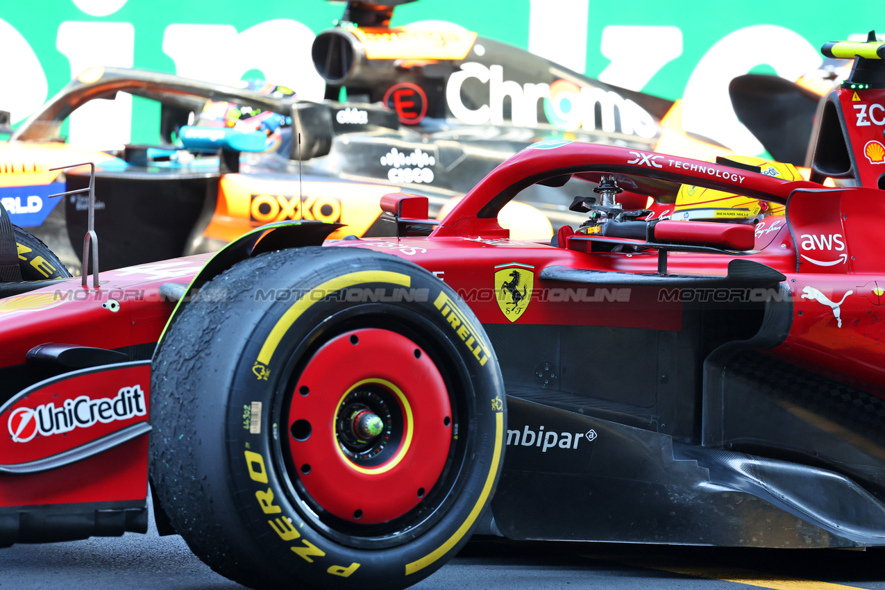 GP CINA, Gara winner Lewis Hamilton (GBR) Ferrari SF-25 in Sprint parc ferme.

22.03.2025. Formula 1 World Championship, Rd 2, Chinese Grand Prix, Shanghai, China, Sprint e Qualifiche Day.

- www.xpbimages.com, EMail: requests@xpbimages.com © Copyright: Batchelor / XPB Images