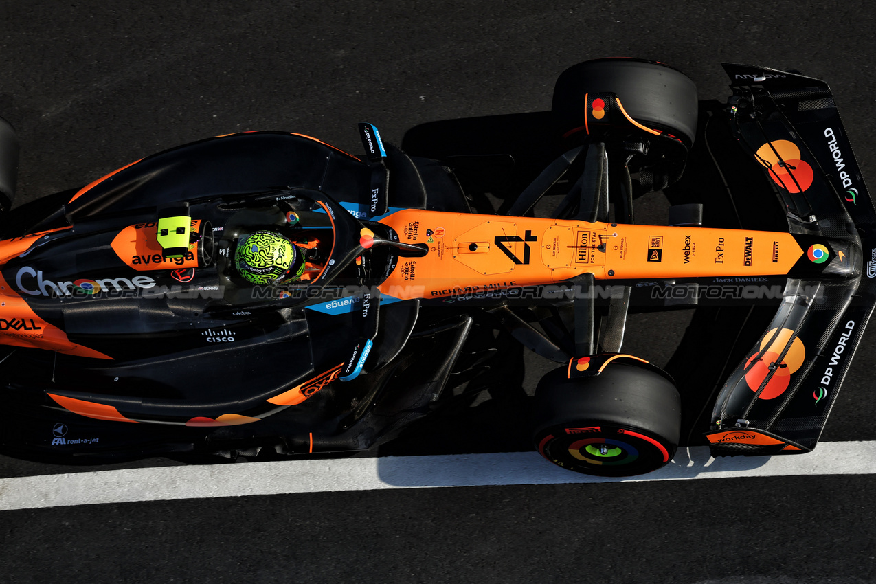 GP CINA, Lando Norris (GBR) McLaren MCL39.

22.03.2025. Formula 1 World Championship, Rd 2, Chinese Grand Prix, Shanghai, China, Sprint e Qualifiche Day.

- www.xpbimages.com, EMail: requests@xpbimages.com © Copyright: Moy / XPB Images