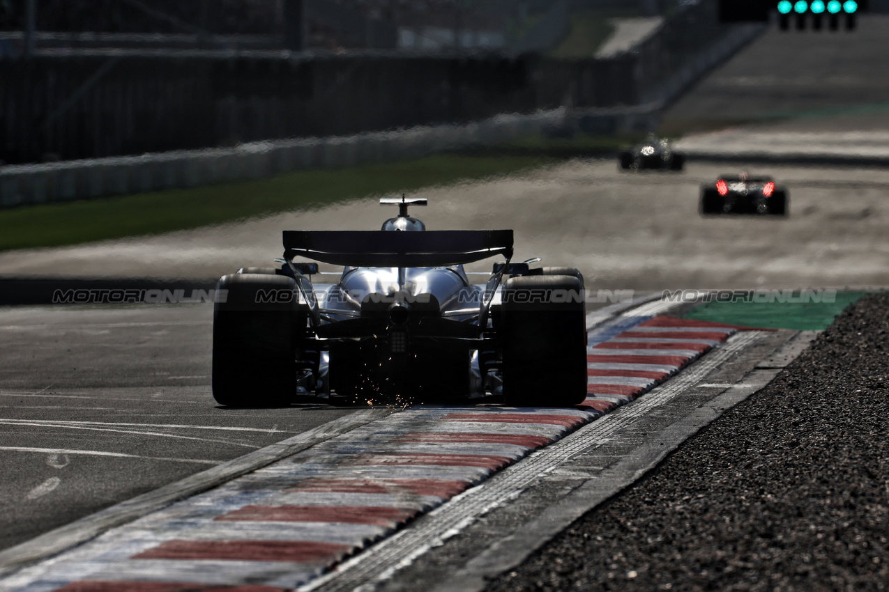 GP CINA, Alexander Albon (THA) Atlassian Williams Racing FW47.

22.03.2025. Formula 1 World Championship, Rd 2, Chinese Grand Prix, Shanghai, China, Sprint e Qualifiche Day.

- www.xpbimages.com, EMail: requests@xpbimages.com © Copyright: Charniaux / XPB Images
