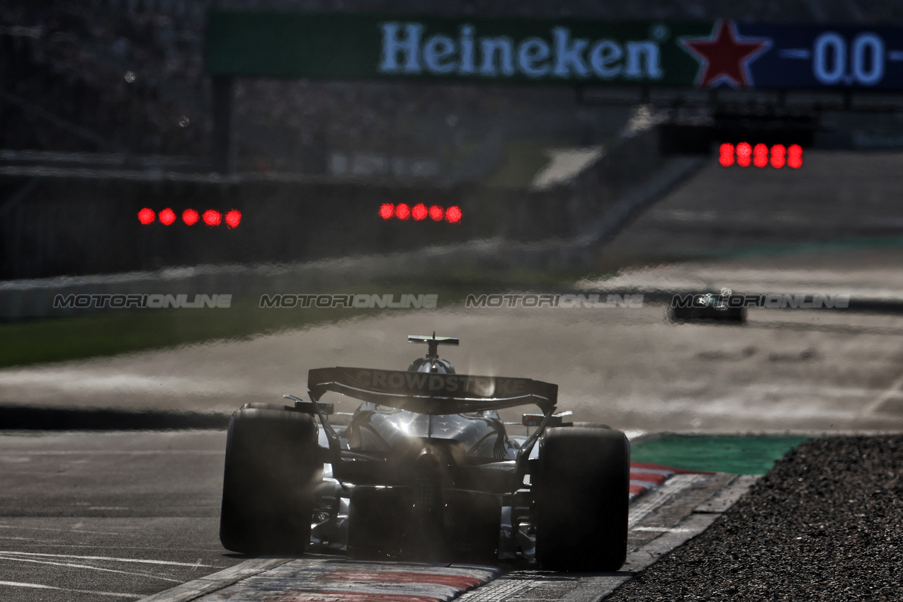 GP CINA, Fernando Alonso (ESP) Aston Martin F1 Team AMR25.

22.03.2025. Formula 1 World Championship, Rd 2, Chinese Grand Prix, Shanghai, China, Sprint e Qualifiche Day.

- www.xpbimages.com, EMail: requests@xpbimages.com © Copyright: Charniaux / XPB Images