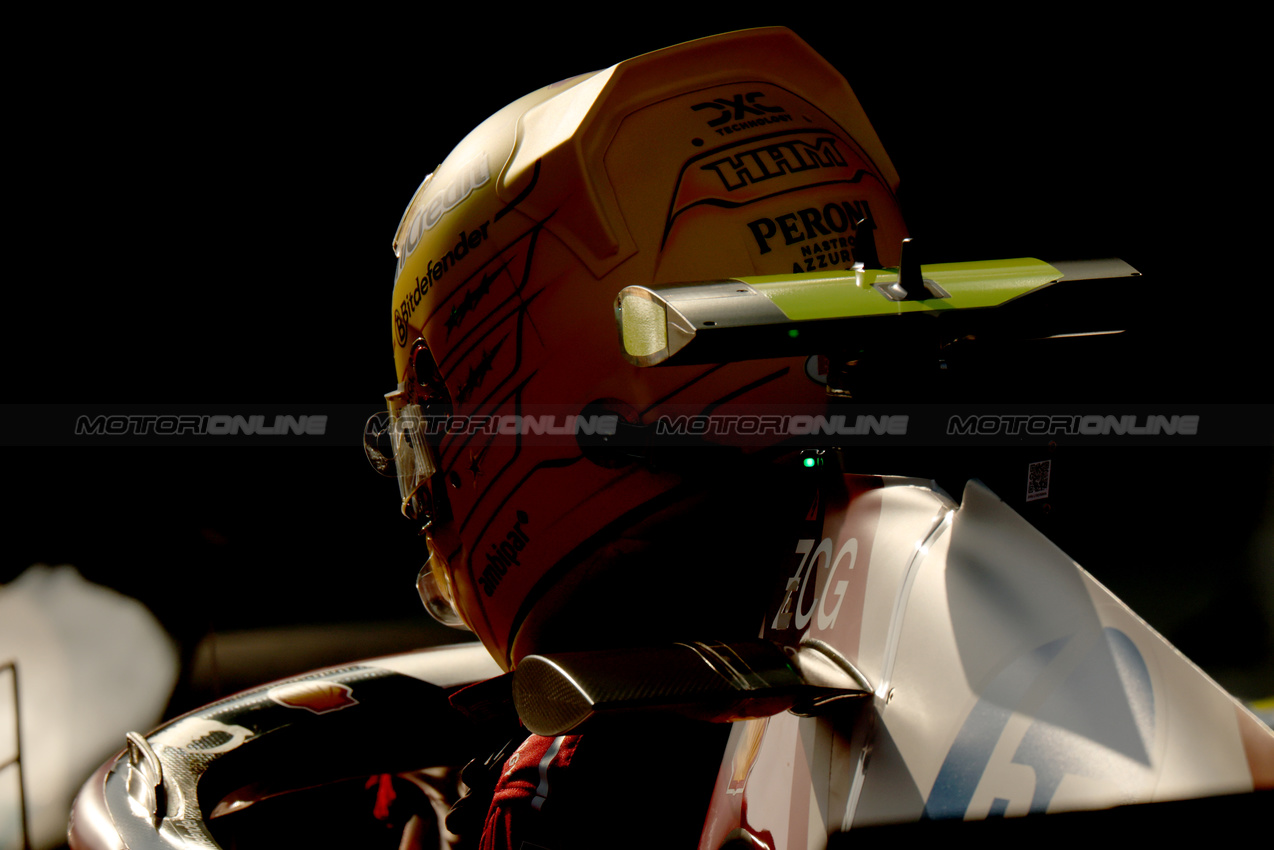 GP CINA, Lewis Hamilton (GBR) Ferrari SF-25 in qualifying parc ferme.

22.03.2025. Formula 1 World Championship, Rd 2, Chinese Grand Prix, Shanghai, China, Sprint e Qualifiche Day.

 - www.xpbimages.com, EMail: requests@xpbimages.com © Copyright: Coates / XPB Images