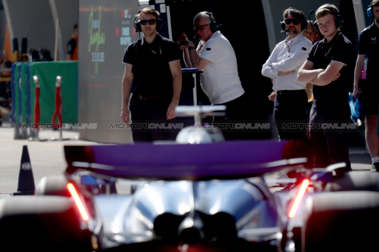 GP CINA, The FIA weighbridge in the pits.

22.03.2025. Formula 1 World Championship, Rd 2, Chinese Grand Prix, Shanghai, China, Sprint e Qualifiche Day.

 - www.xpbimages.com, EMail: requests@xpbimages.com © Copyright: Coates / XPB Images