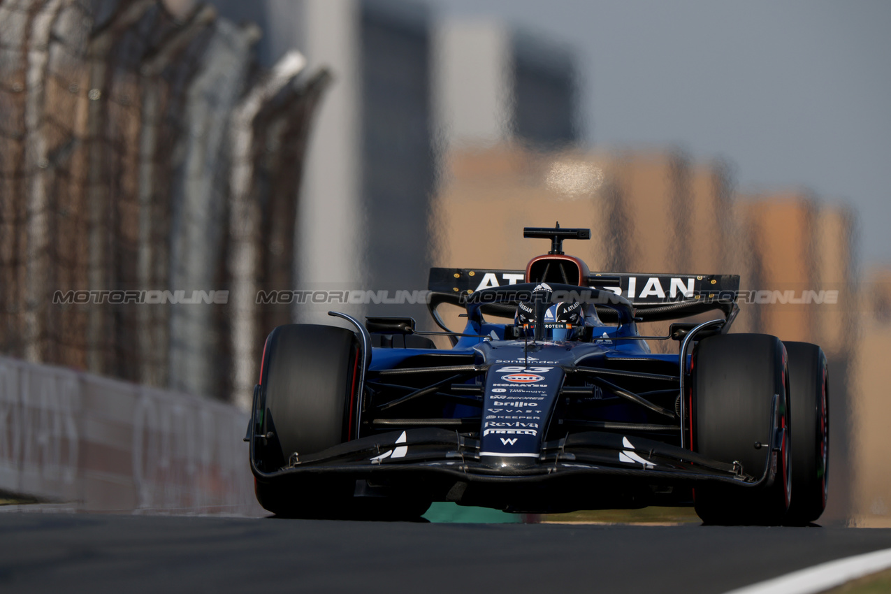 GP CINA, Alexander Albon (THA) Atlassian Williams Racing FW47.

22.03.2025. Formula 1 World Championship, Rd 2, Chinese Grand Prix, Shanghai, China, Sprint e Qualifiche Day.

 - www.xpbimages.com, EMail: requests@xpbimages.com © Copyright: Coates / XPB Images
