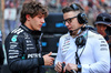 GP CINA, (L to R): Andrea Kimi Antonelli (ITA) Mercedes AMG F1 with Peter Bonnington (GBR) Mercedes AMG F1 Gara Engineer on the grid.

22.03.2025. Formula 1 World Championship, Rd 2, Chinese Grand Prix, Shanghai, China, Sprint e Qualifiche Day.

- www.xpbimages.com, EMail: requests@xpbimages.com © Copyright: Moy / XPB Images