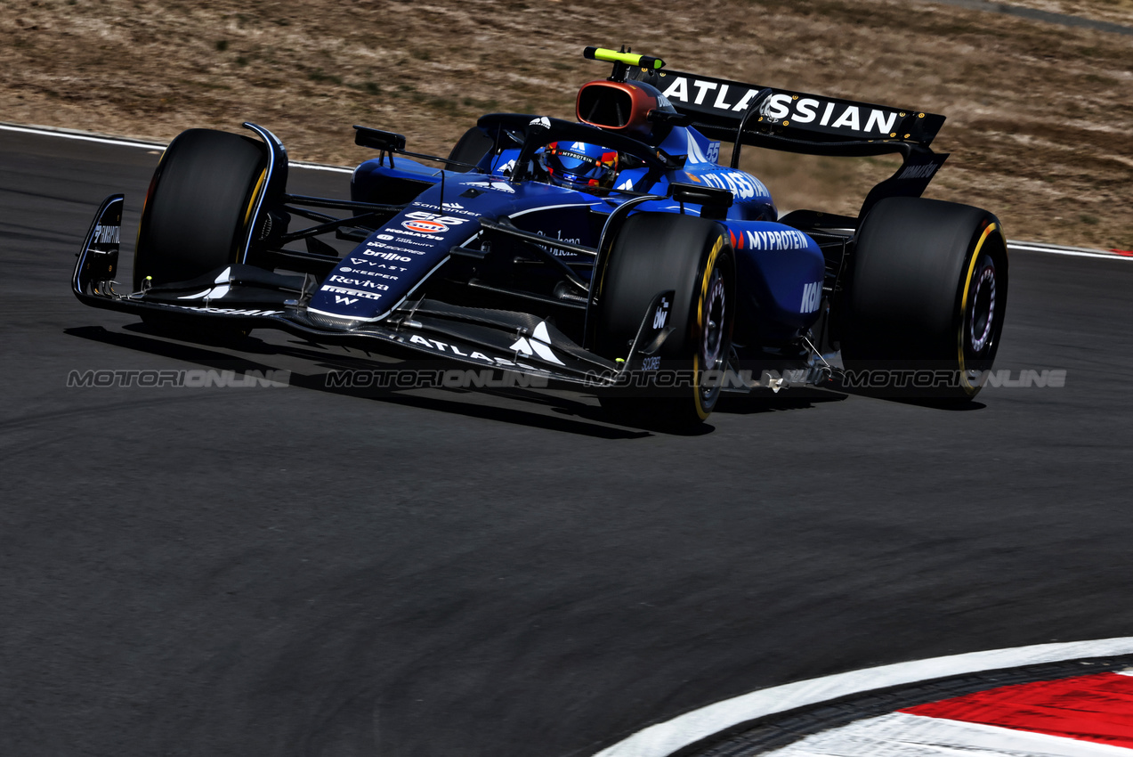 GP CINA, Carlos Sainz (ESP) Atlassian Williams Racing FW46.

21.03.2025. Formula 1 World Championship, Rd 2, Chinese Grand Prix, Shanghai, China, Sprint Qualifiche Day.

- www.xpbimages.com, EMail: requests@xpbimages.com © Copyright: Charniaux / XPB Images