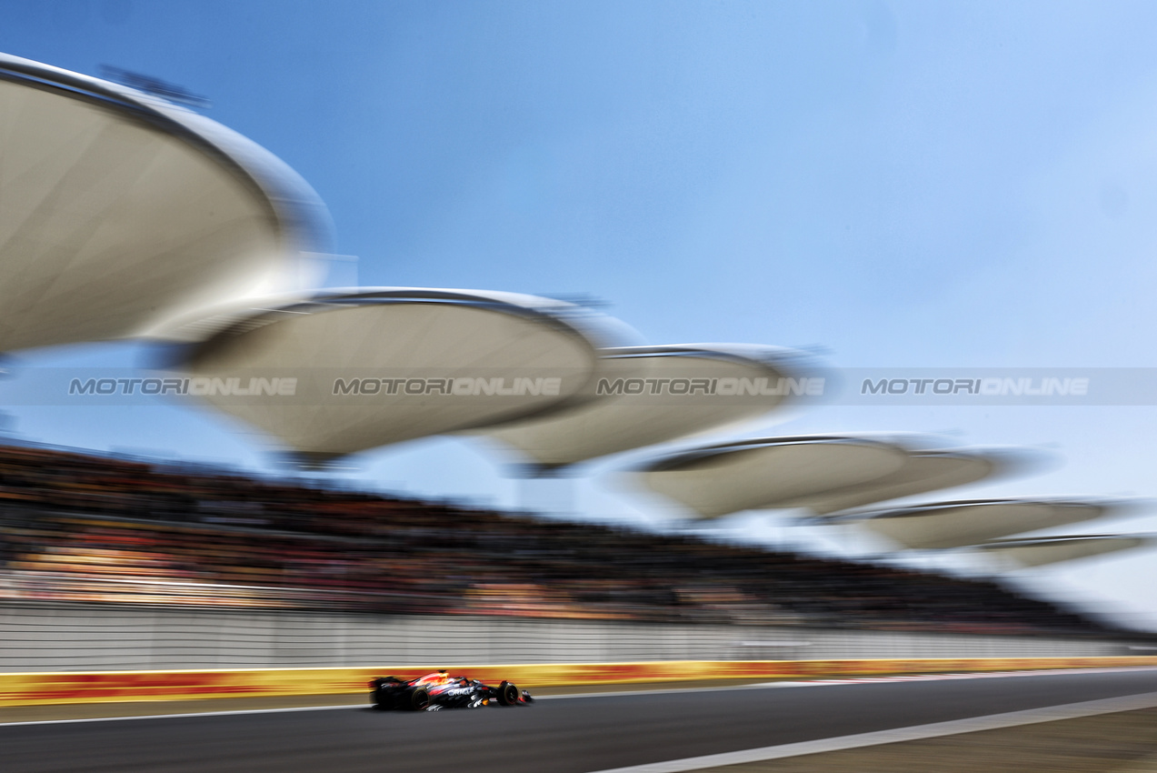 GP CINA, Max Verstappen (NLD) Red Bull Racing RB21.

21.03.2025. Formula 1 World Championship, Rd 2, Chinese Grand Prix, Shanghai, China, Sprint Qualifiche Day.

- www.xpbimages.com, EMail: requests@xpbimages.com © Copyright: Moy / XPB Images