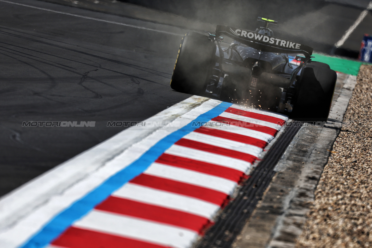 GP CINA, Andrea Kimi Antonelli (ITA) Mercedes AMG F1 W16.

21.03.2025. Formula 1 World Championship, Rd 2, Chinese Grand Prix, Shanghai, China, Sprint Qualifiche Day.

- www.xpbimages.com, EMail: requests@xpbimages.com © Copyright: Moy / XPB Images