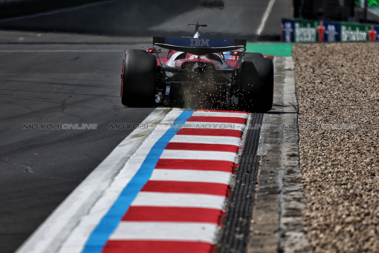 GP CINA, Charles Leclerc (MON) Ferrari SF-25.

21.03.2025. Formula 1 World Championship, Rd 2, Chinese Grand Prix, Shanghai, China, Sprint Qualifiche Day.

- www.xpbimages.com, EMail: requests@xpbimages.com © Copyright: Moy / XPB Images