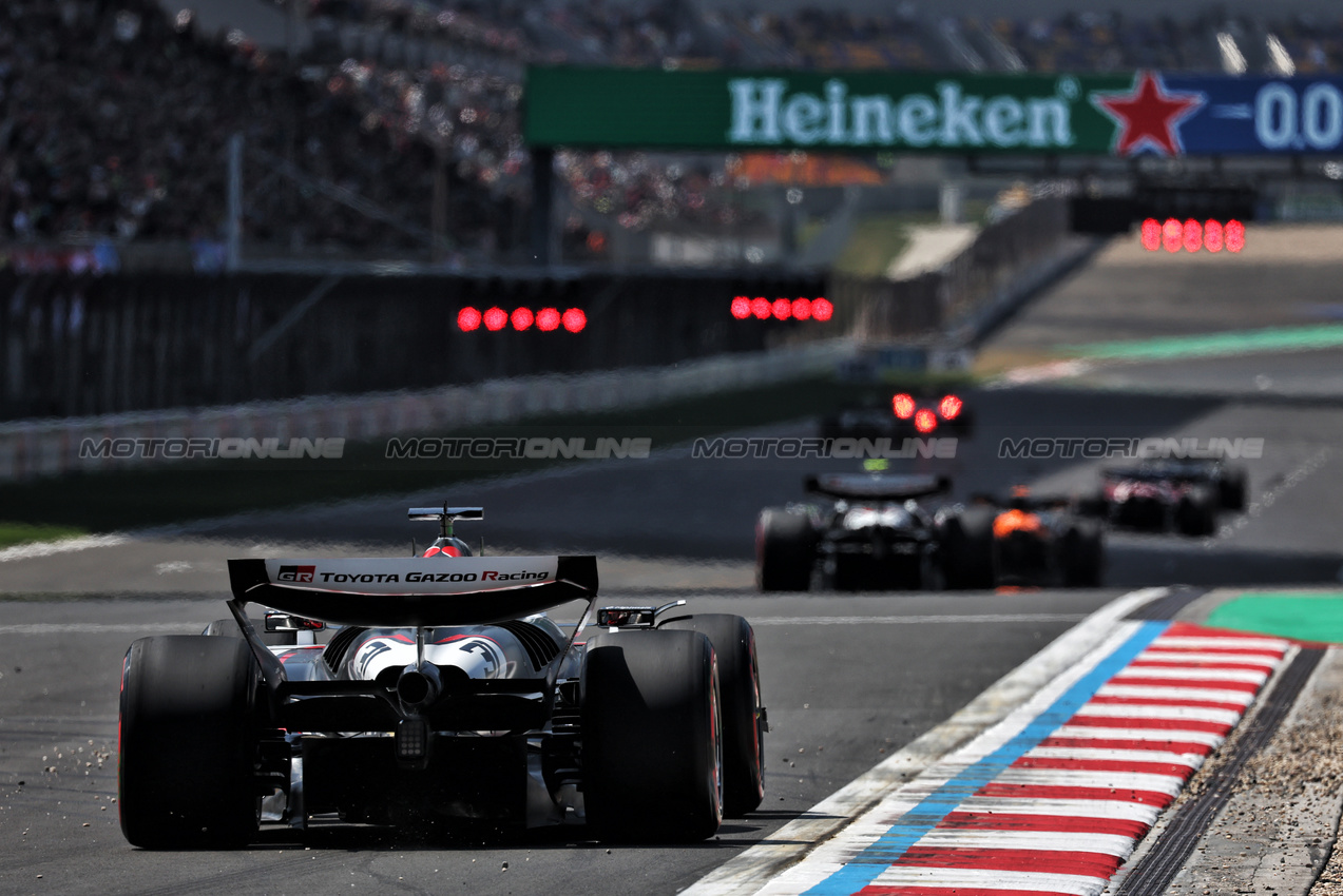 GP CINA, Esteban Ocon (FRA) Haas VF-25.

21.03.2025. Formula 1 World Championship, Rd 2, Chinese Grand Prix, Shanghai, China, Sprint Qualifiche Day.

- www.xpbimages.com, EMail: requests@xpbimages.com © Copyright: Moy / XPB Images
