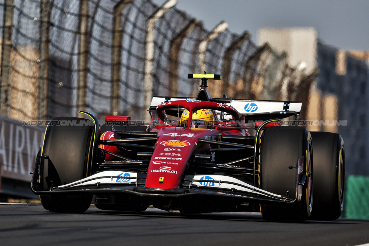 GP CINA, Lewis Hamilton (GBR) Ferrari SF-25.

21.03.2025. Formula 1 World Championship, Rd 2, Chinese Grand Prix, Shanghai, China, Sprint Qualifiche Day.

- www.xpbimages.com, EMail: requests@xpbimages.com © Copyright: Bearne / XPB Images