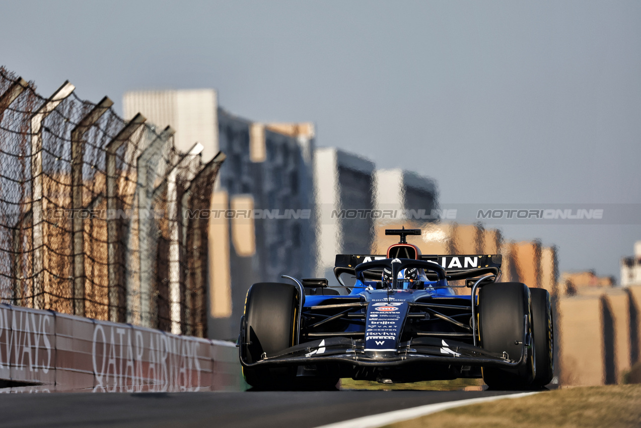 GP CINA, Alexander Albon (THA) Atlassian Williams Racing FW47.

21.03.2025. Formula 1 World Championship, Rd 2, Chinese Grand Prix, Shanghai, China, Sprint Qualifiche Day.

- www.xpbimages.com, EMail: requests@xpbimages.com © Copyright: Bearne / XPB Images