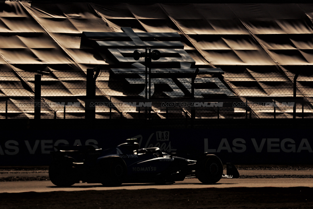 GP CINA, Carlos Sainz (ESP) Atlassian Williams Racing FW46.

21.03.2025. Formula 1 World Championship, Rd 2, Chinese Grand Prix, Shanghai, China, Sprint Qualifiche Day.

- www.xpbimages.com, EMail: requests@xpbimages.com © Copyright: Moy / XPB Images