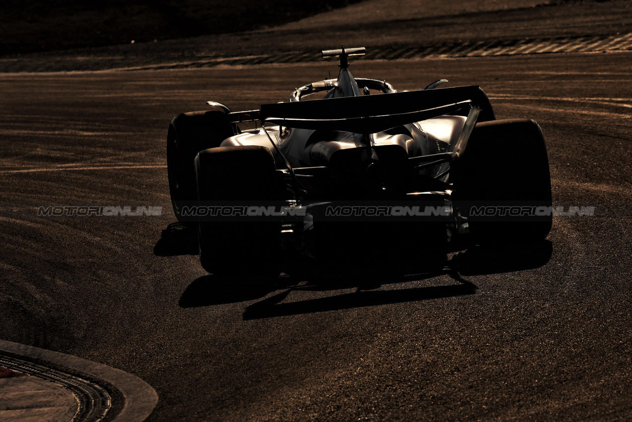 GP CINA, Charles Leclerc (MON) Ferrari SF-25.

21.03.2025. Formula 1 World Championship, Rd 2, Chinese Grand Prix, Shanghai, China, Sprint Qualifiche Day.

- www.xpbimages.com, EMail: requests@xpbimages.com © Copyright: Moy / XPB Images