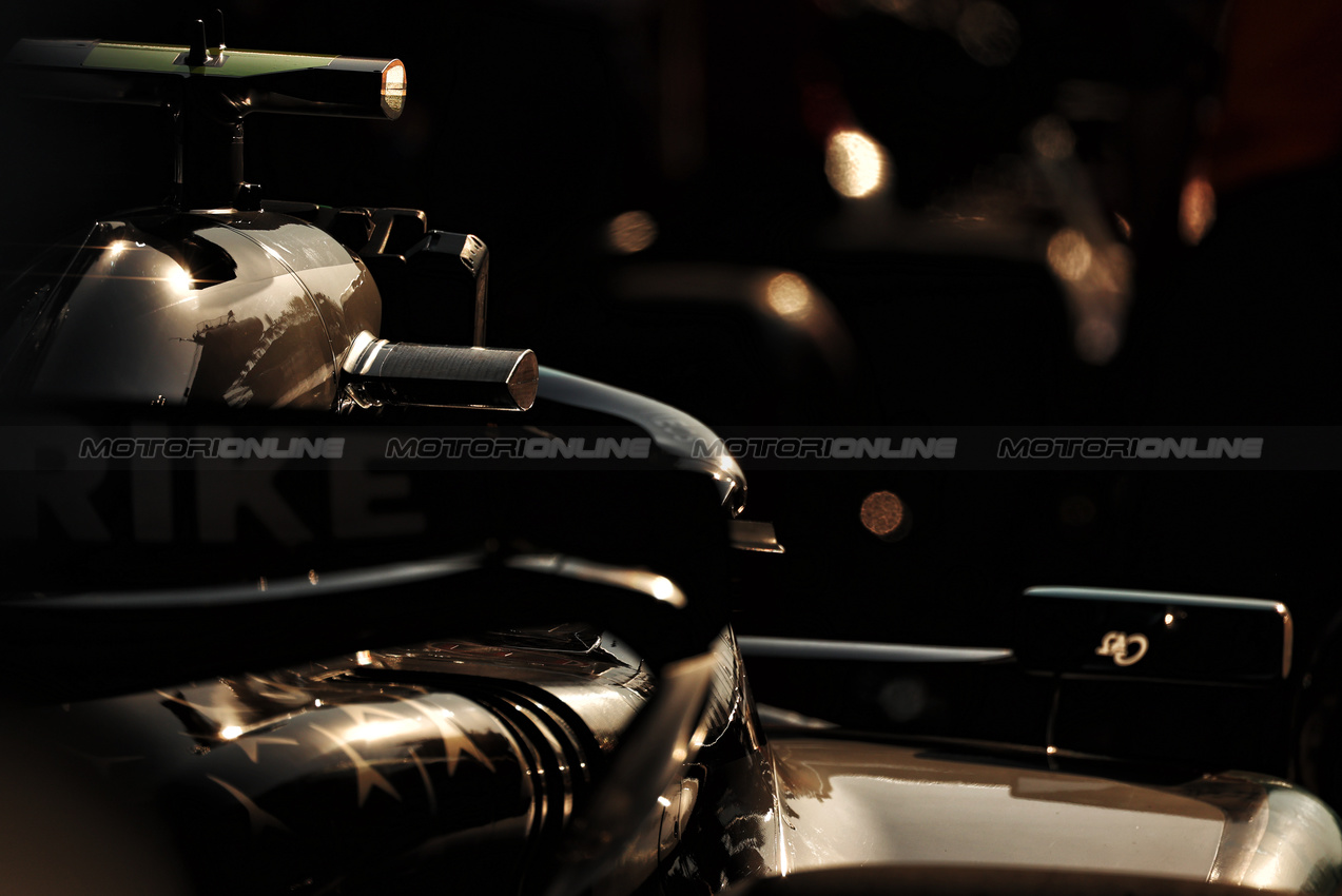 GP CINA, Andrea Kimi Antonelli (ITA) Mercedes AMG F1 W16 in parc ferme.

21.03.2025. Formula 1 World Championship, Rd 2, Chinese Grand Prix, Shanghai, China, Sprint Qualifiche Day.

- www.xpbimages.com, EMail: requests@xpbimages.com © Copyright: Moy / XPB Images