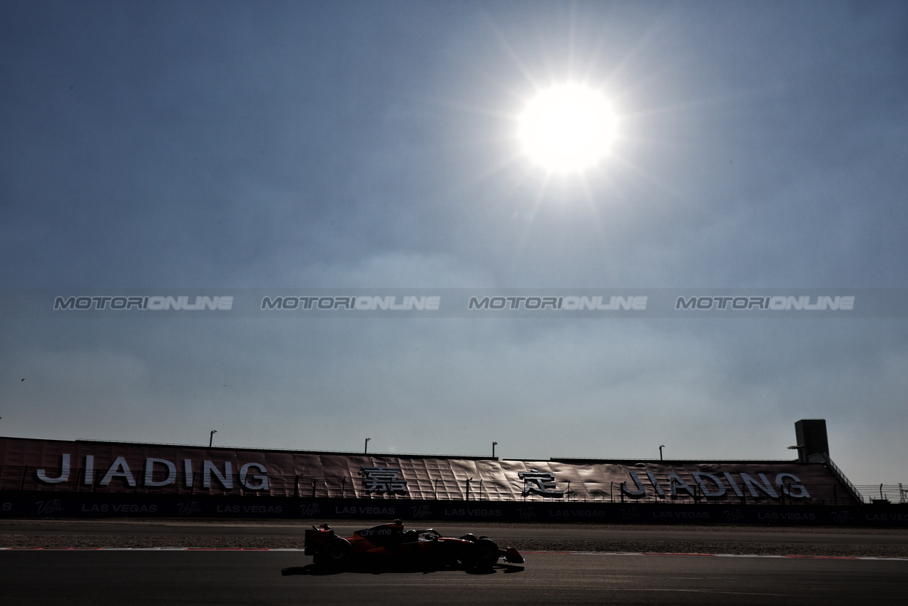 GP CINA, Lando Norris (GBR) McLaren MCL39.

21.03.2025. Formula 1 World Championship, Rd 2, Chinese Grand Prix, Shanghai, China, Sprint Qualifiche Day.

- www.xpbimages.com, EMail: requests@xpbimages.com © Copyright: Moy / XPB Images