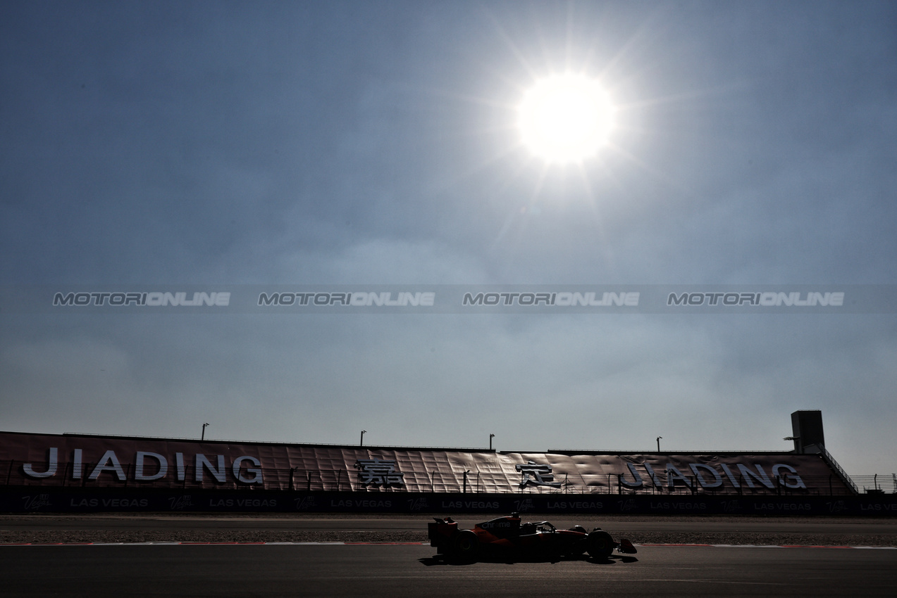 GP CINA, Oscar Piastri (AUS) McLaren MCL39.

21.03.2025. Formula 1 World Championship, Rd 2, Chinese Grand Prix, Shanghai, China, Sprint Qualifiche Day.

- www.xpbimages.com, EMail: requests@xpbimages.com © Copyright: Moy / XPB Images