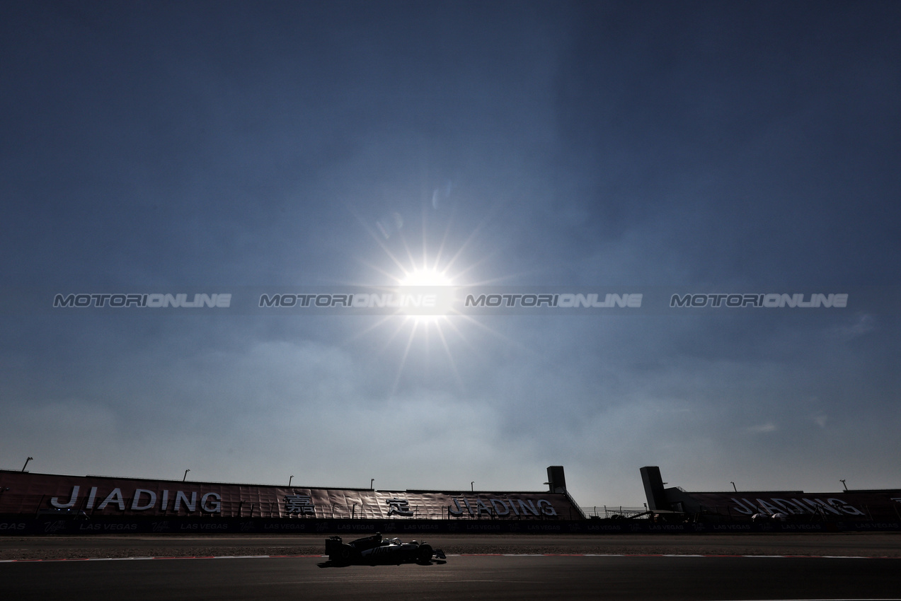 GP CINA, Oliver Bearman (GBR) Haas VF-25.

21.03.2025. Formula 1 World Championship, Rd 2, Chinese Grand Prix, Shanghai, China, Sprint Qualifiche Day.

- www.xpbimages.com, EMail: requests@xpbimages.com © Copyright: Moy / XPB Images