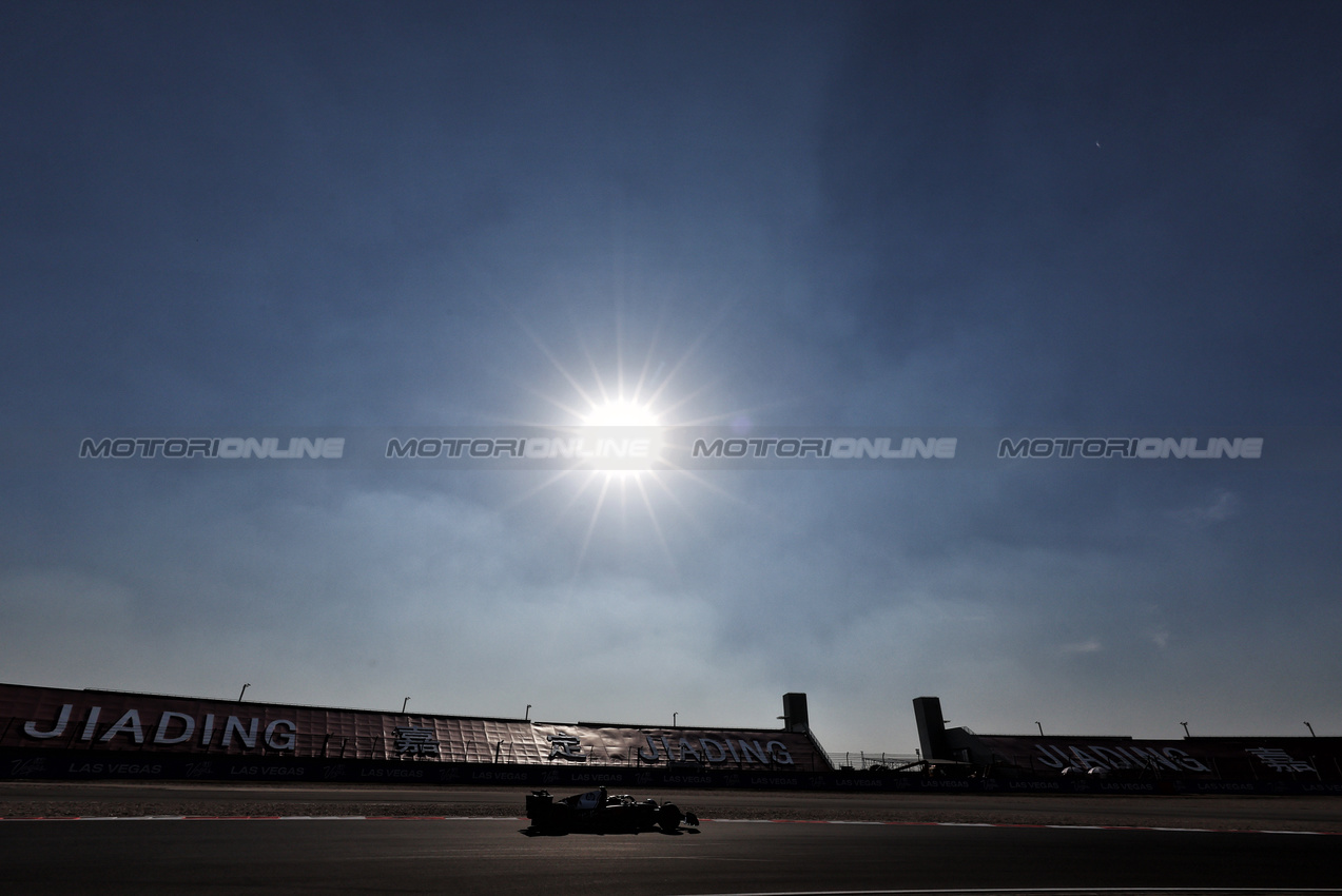 GP CINA, Lewis Hamilton (GBR) Ferrari SF-25.

21.03.2025. Formula 1 World Championship, Rd 2, Chinese Grand Prix, Shanghai, China, Sprint Qualifiche Day.

- www.xpbimages.com, EMail: requests@xpbimages.com © Copyright: Moy / XPB Images