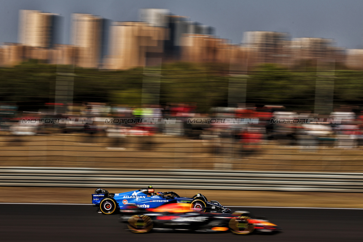 GP CINA, Carlos Sainz (ESP) Atlassian Williams Racing FW46.

21.03.2025. Formula 1 World Championship, Rd 2, Chinese Grand Prix, Shanghai, China, Sprint Qualifiche Day.

- www.xpbimages.com, EMail: requests@xpbimages.com © Copyright: Charniaux / XPB Images