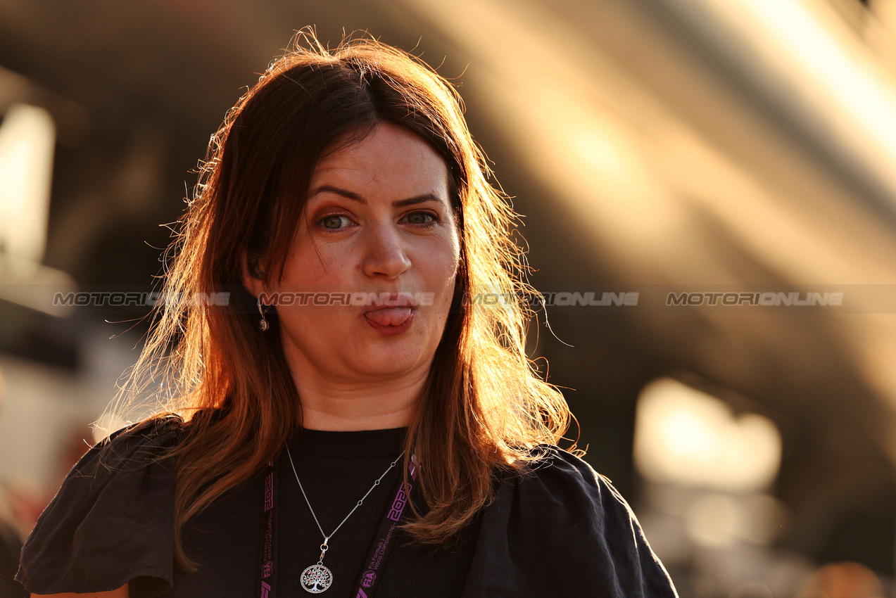 GP CINA, Bernadette Collins (GBR) Sky Sports F1 Strategy Analyst.

21.03.2025. Formula 1 World Championship, Rd 2, Chinese Grand Prix, Shanghai, China, Sprint Qualifiche Day.

- www.xpbimages.com, EMail: requests@xpbimages.com © Copyright: Moy / XPB Images