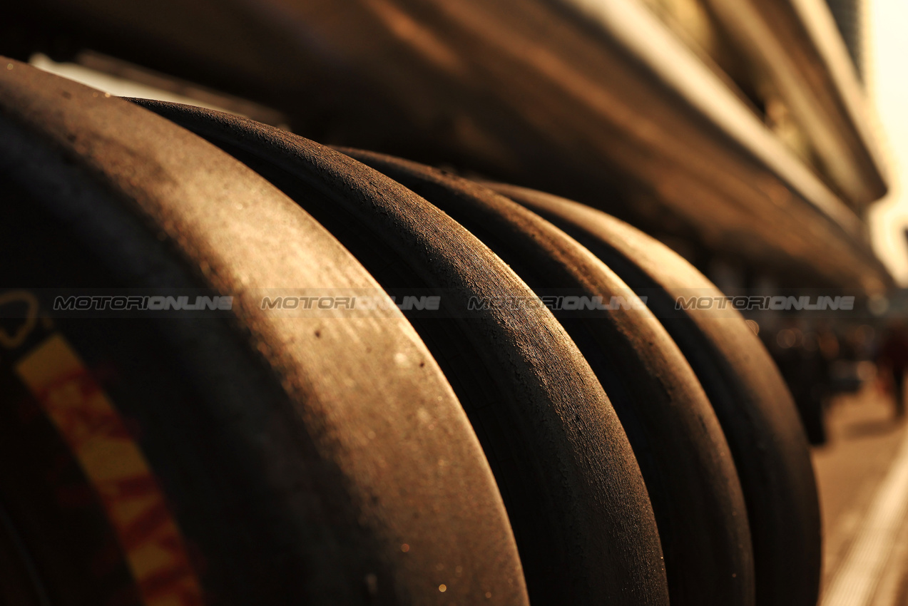 GP CINA, Paddock Atmosfera - Pirelli tyres.

21.03.2025. Formula 1 World Championship, Rd 2, Chinese Grand Prix, Shanghai, China, Sprint Qualifiche Day.

- www.xpbimages.com, EMail: requests@xpbimages.com © Copyright: Moy / XPB Images
