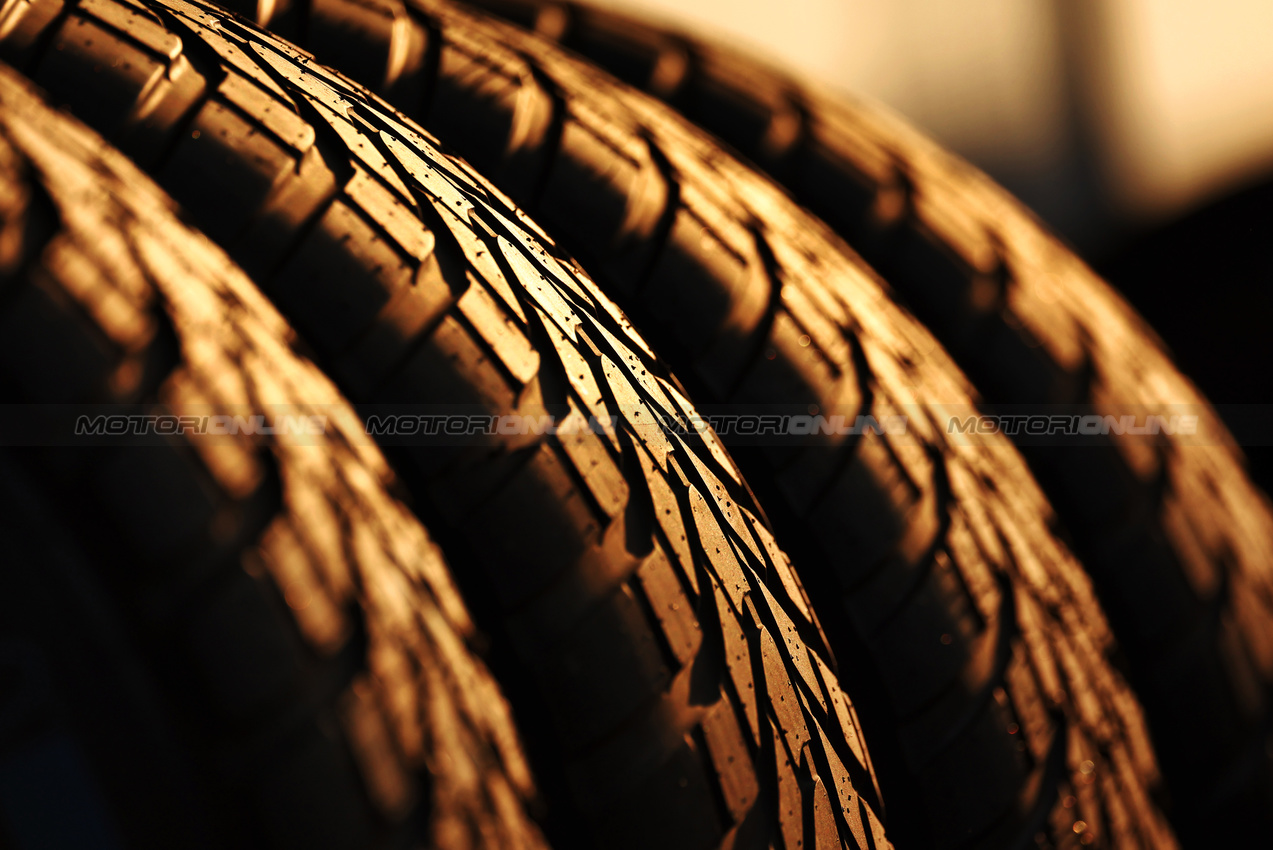 GP CINA, Paddock Atmosfera - Pirelli tyres.

21.03.2025. Formula 1 World Championship, Rd 2, Chinese Grand Prix, Shanghai, China, Sprint Qualifiche Day.

- www.xpbimages.com, EMail: requests@xpbimages.com © Copyright: Moy / XPB Images