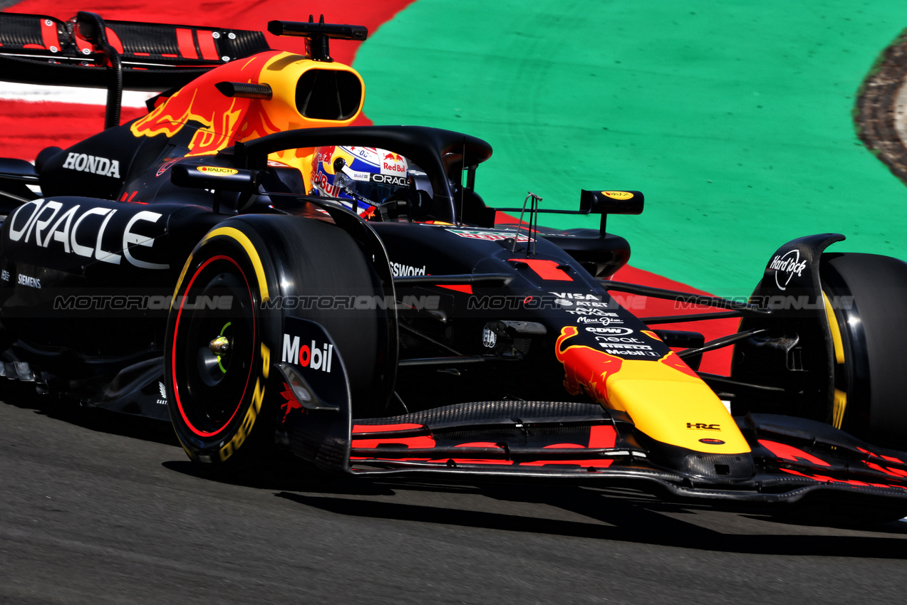 GP CINA, Max Verstappen (NLD) Red Bull Racing RB21.

21.03.2025. Formula 1 World Championship, Rd 2, Chinese Grand Prix, Shanghai, China, Sprint Qualifiche Day.

- www.xpbimages.com, EMail: requests@xpbimages.com © Copyright: Charniaux / XPB Images