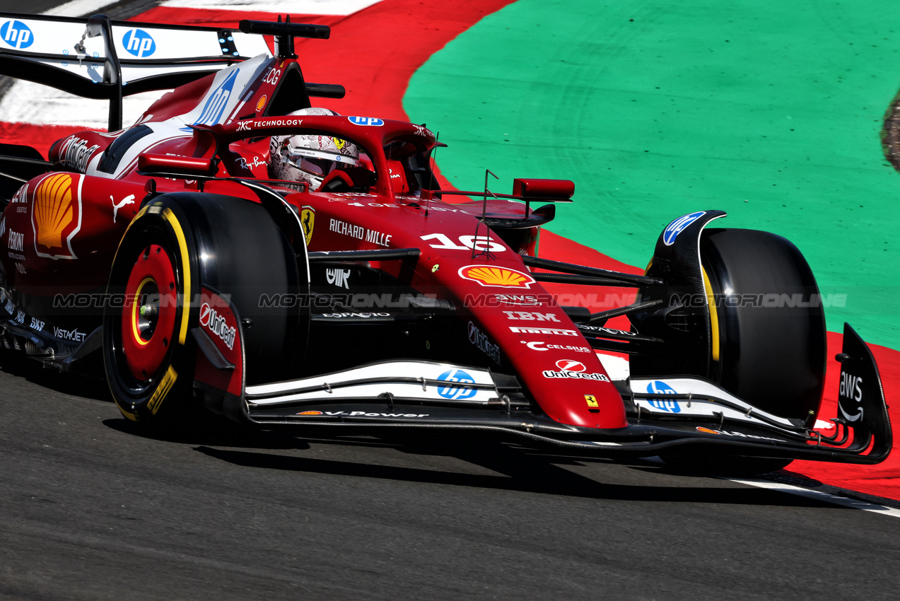 GP CINA, Charles Leclerc (MON) Ferrari SF-25.

21.03.2025. Formula 1 World Championship, Rd 2, Chinese Grand Prix, Shanghai, China, Sprint Qualifiche Day.

- www.xpbimages.com, EMail: requests@xpbimages.com © Copyright: Charniaux / XPB Images