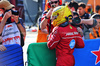 GP CINA, Lewis Hamilton (GBR) Ferrari celebrates his pole position in Sprint Qualifiche parc ferme.

21.03.2025. Formula 1 World Championship, Rd 2, Chinese Grand Prix, Shanghai, China, Sprint Qualifiche Day.

- www.xpbimages.com, EMail: requests@xpbimages.com © Copyright: Batchelor / XPB Images