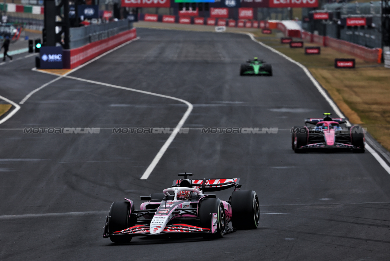 GP GIAPPONE, Esteban Ocon (FRA) Haas VF-25.

06.04.2025. Formula 1 World Championship, Rd 3, Japanese Grand Prix, Suzuka, Japan, Gara Day.

- www.xpbimages.com, EMail: requests@xpbimages.com © Copyright: Batchelor / XPB Images